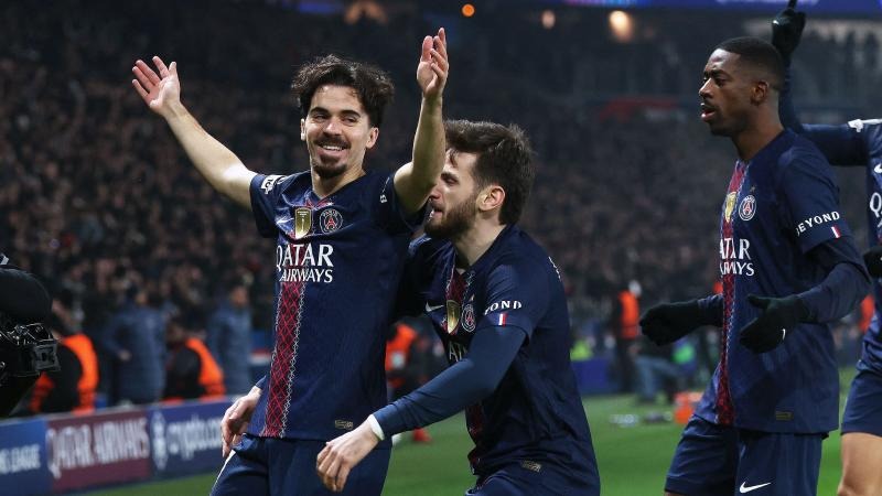 体育联赛最新积分榜公布 各队排名变化与形势分析