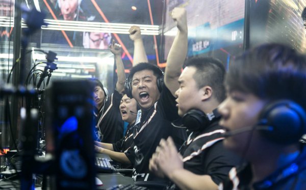 暂别赛场进 暂别赛场进